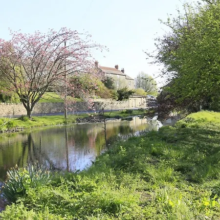 Holiday home 3 Bed In Bedale G0095 Crakehall