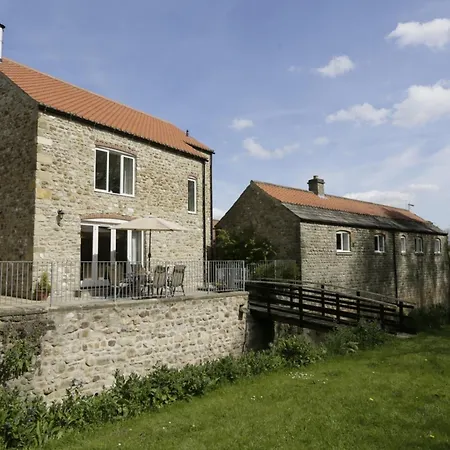 Holiday home 3 Bed In Bedale G0095 Crakehall